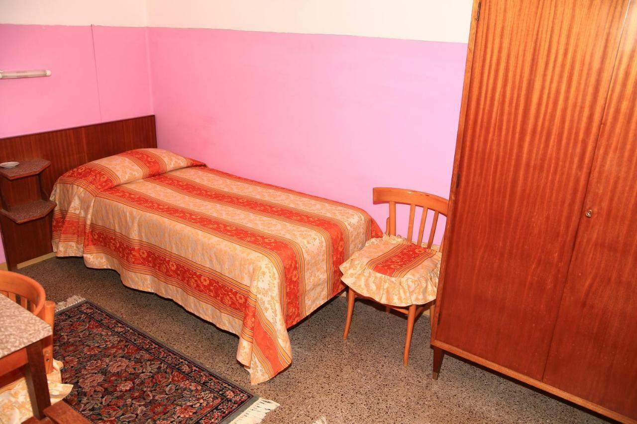 Hotel San Vincenzo Soverato Marina Luaran gambar